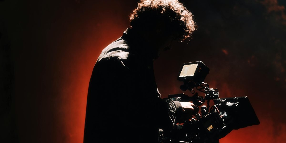 This article explains the best ways to watch and understand two long-running action franchises: Mission: Impossible and Die Hard. It provides complete release-o...