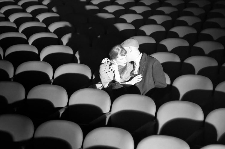 This article traces Michelle Pfeiffer's four‑decade career through the lens of films that play with time, memory, and alternate realities, arguing that many of...
